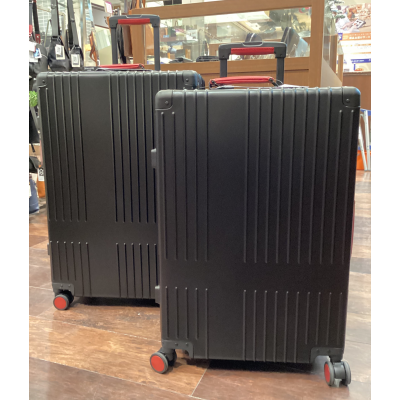 innovator アルミスーツケース