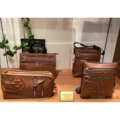 CASTELBAJAC 限定色🤎