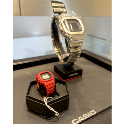 約1/10サイズのG-SHOCK登場！ミニなのに本格機能