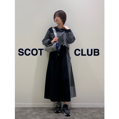 ドッキングワンピースでモード感のあるスタイリング🖤