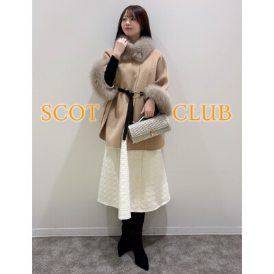 ファーがポイント！ポンチョ型コートコーディネート🧥✨